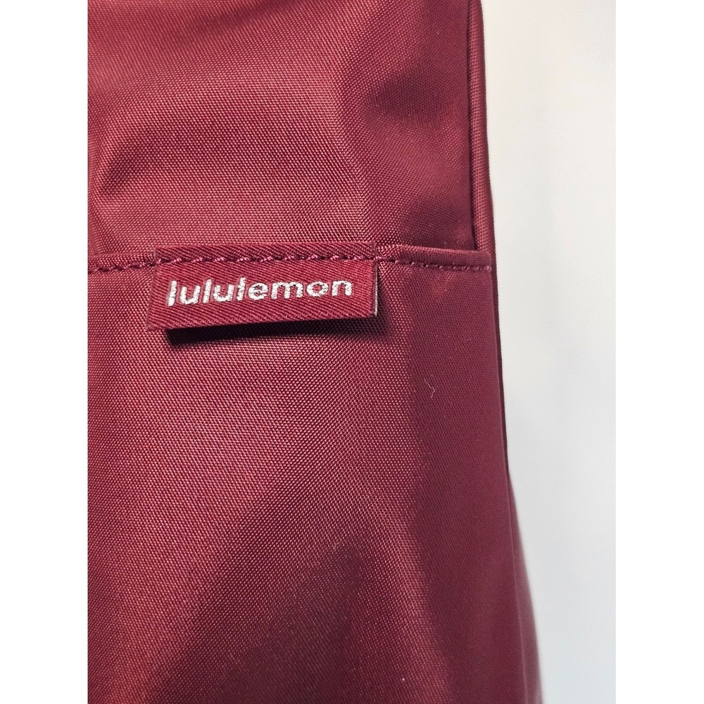 lululemon athletica City Essentials Shoulder Bag 4L Burgundy Shoulder Bag - Picture 13 of 16